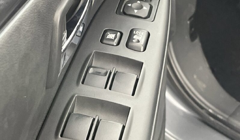 
								Mitsubishi Outlander Sport full									