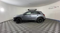 
										Mitsubishi Outlander Sport full									
