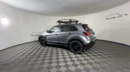 
										Mitsubishi Outlander Sport full									