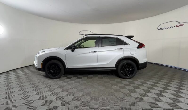 
								Mitsubishi Eclipse Cross full									
