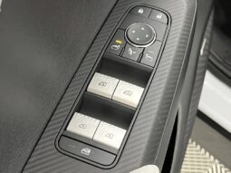 
										Mitsubishi Outlander full									