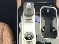 
										Mitsubishi Outlander full									