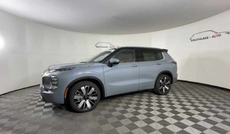 
								Mitsubishi Outlander full									