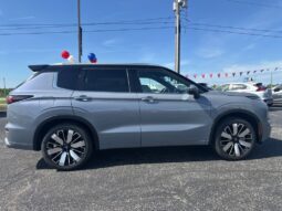
										Mitsubishi Outlander full									