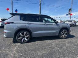
										Mitsubishi Outlander full									