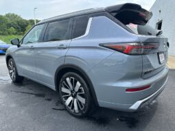 
										Mitsubishi Outlander full									