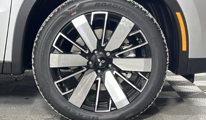 
								Mitsubishi Outlander full									