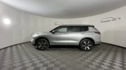 
										Mitsubishi Outlander full									