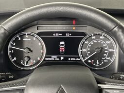 
										Mitsubishi Outlander full									