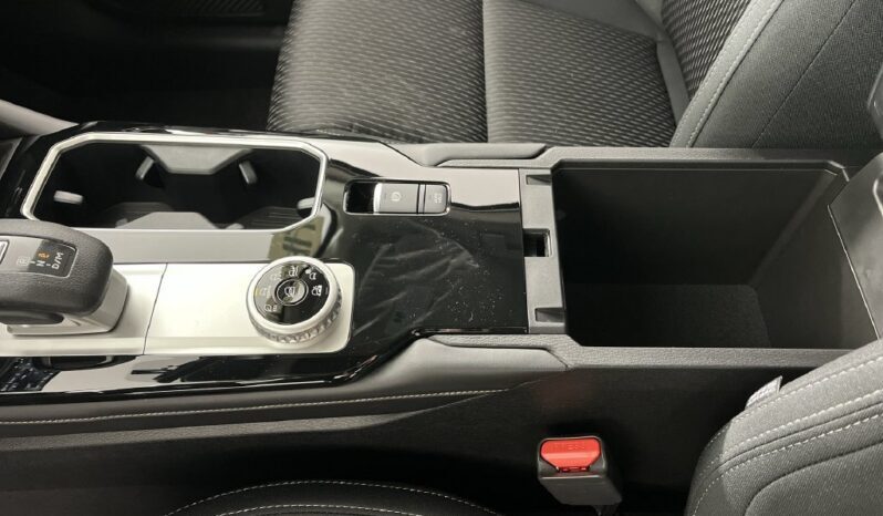 
								Mitsubishi Outlander full									