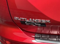 
										Mitsubishi Outlander full									