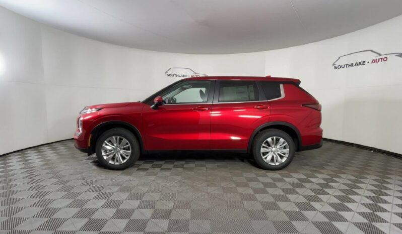 
								Mitsubishi Outlander full									