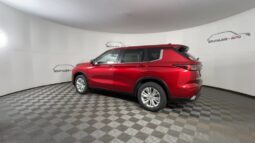 
										Mitsubishi Outlander full									