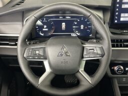 
										Mitsubishi Outlander full									