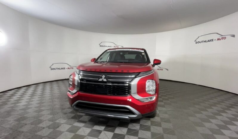 
								Mitsubishi Outlander full									