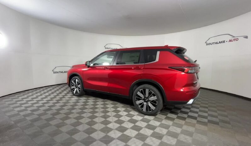 
								Mitsubishi Outlander full									