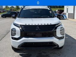 
										Mitsubishi Outlander full									