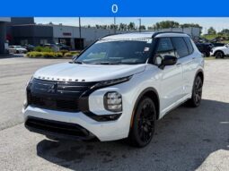 
										Mitsubishi Outlander full									
