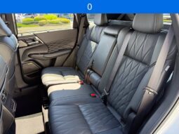 
										Mitsubishi Outlander full									