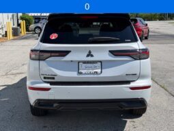 
										Mitsubishi Outlander full									