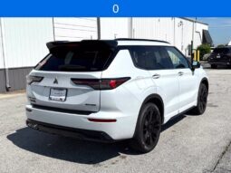 
										Mitsubishi Outlander full									