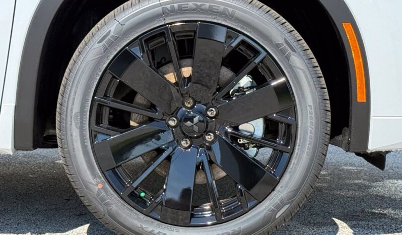 
								Mitsubishi Outlander full									