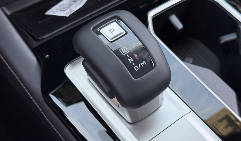 
								Mitsubishi Outlander full									
