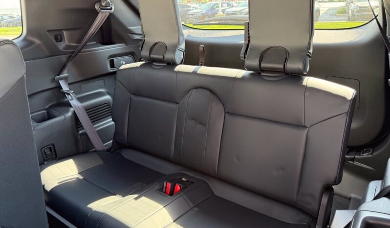 
								Mitsubishi Outlander full									