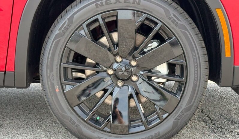 
								Mitsubishi Outlander full									