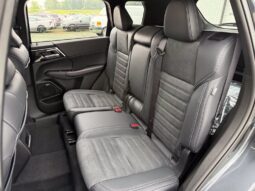 
										Mitsubishi Outlander full									