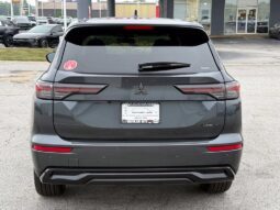 
										Mitsubishi Outlander full									