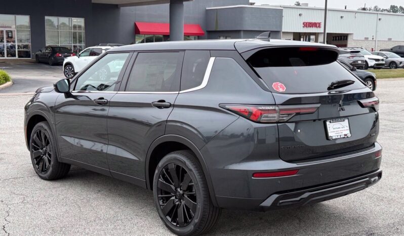 
								Mitsubishi Outlander full									