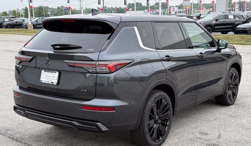 
								Mitsubishi Outlander full									