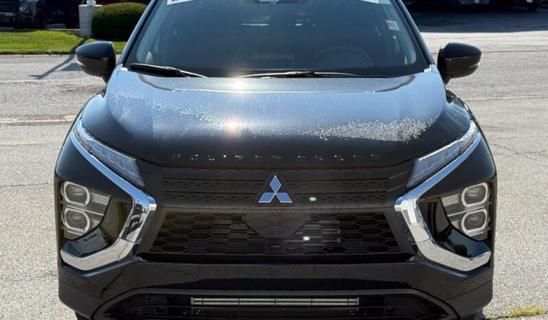 
								Mitsubishi Eclipse Cross full									
