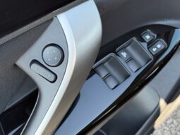 
										Mitsubishi Eclipse Cross full									