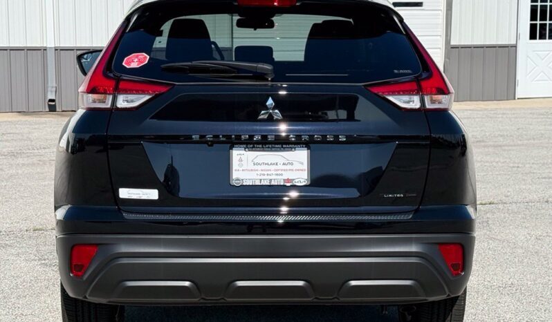 
								Mitsubishi Eclipse Cross full									