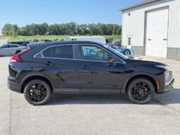 
										Mitsubishi Eclipse Cross full									