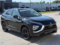
										Mitsubishi Eclipse Cross full									
