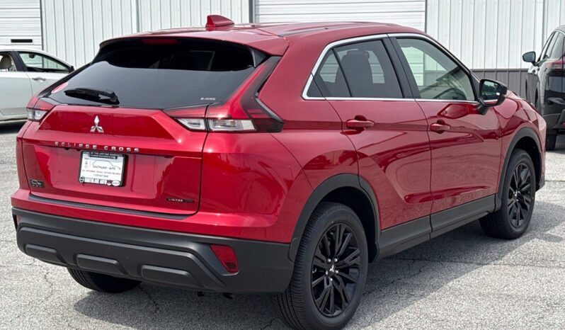 
								Mitsubishi Eclipse Cross full									