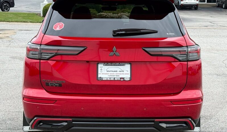 
								Mitsubishi Outlander full									