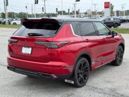 
										Mitsubishi Outlander full									