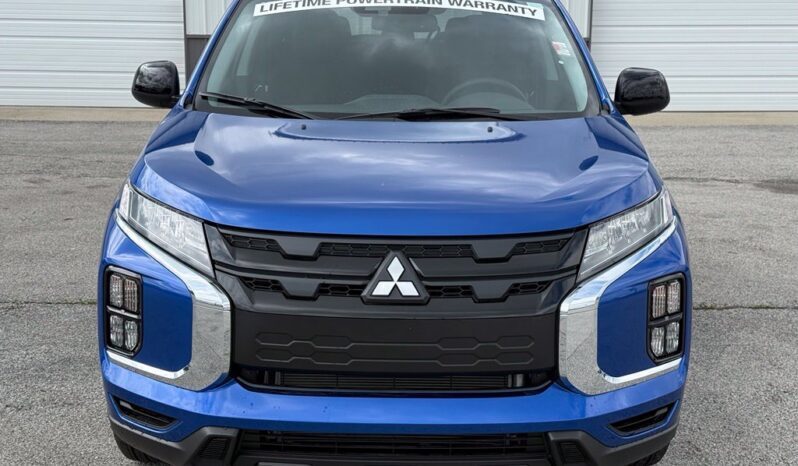 
								Mitsubishi Outlander Sport full									