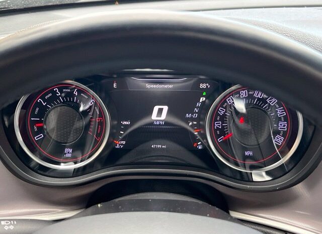 
								Dodge Challenger full									