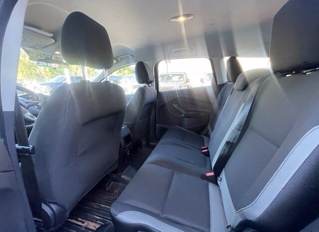 
								Ford Escape full									