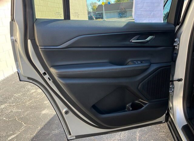 
								Jeep Grand Cherokee L full									