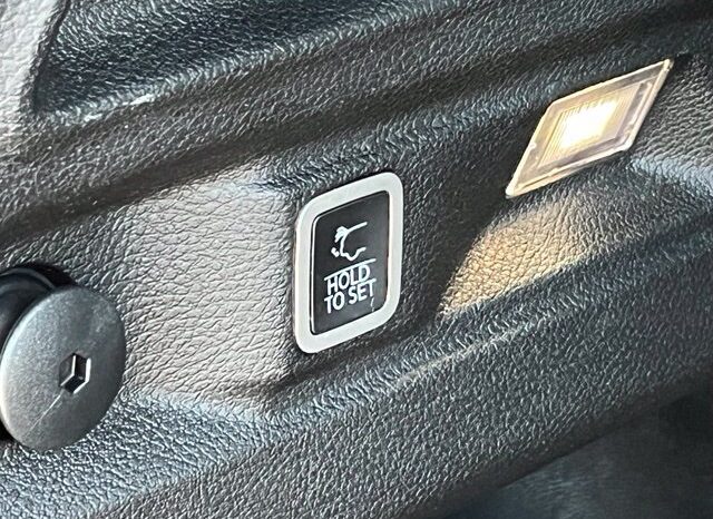 
								Jeep Grand Cherokee L full									