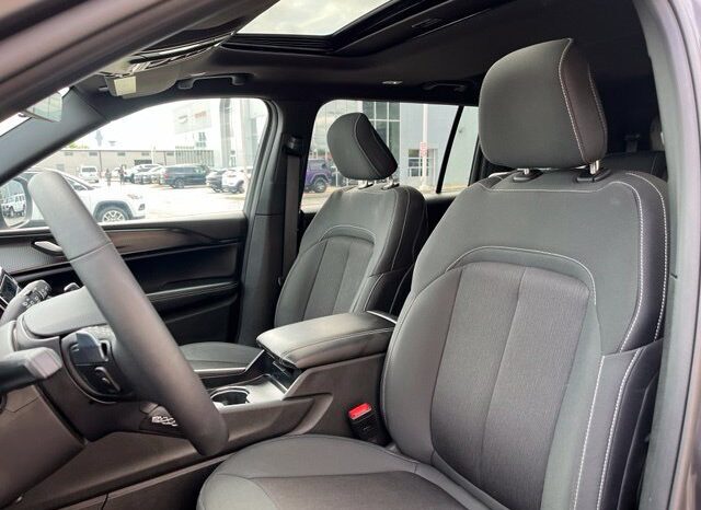 
								Jeep Grand Cherokee L full									
