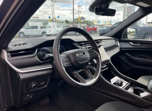 
								Jeep Grand Cherokee L full									