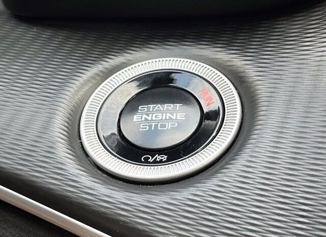 
								Jeep Grand Cherokee L full									