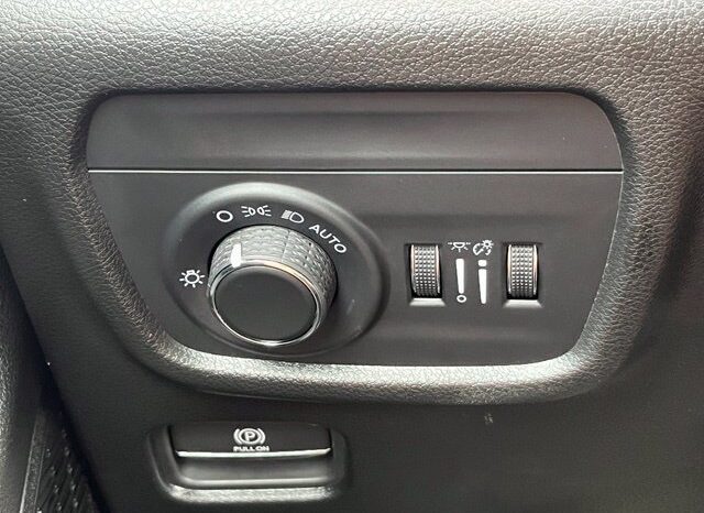 
								Jeep Grand Cherokee L full									